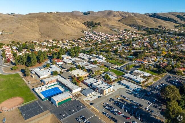 미션산호세 고등학교 Mission San Jose High School